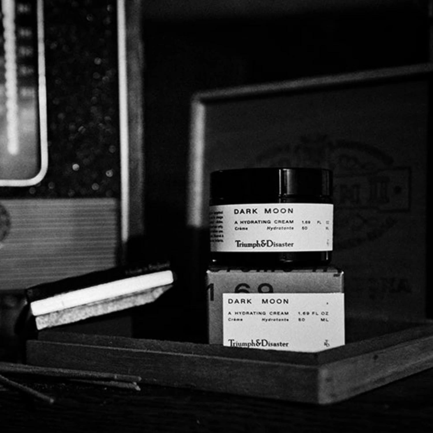 Dark Moon Hydrating Moisturiser 50ml - Lore Perfumery 5 Dark Moon Hydrating Moisturiser 50ml - Lore Perfumery - Image 3